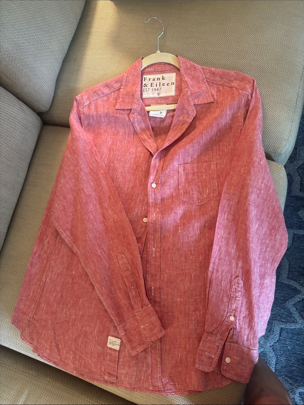 Frank & Eileen Women’s Heathered Red Button-Down Linen Shirt
